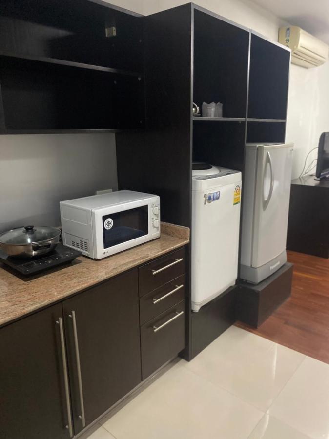 The Park 304 Executive Serviced Apartment Si Maha Phot Extérieur photo