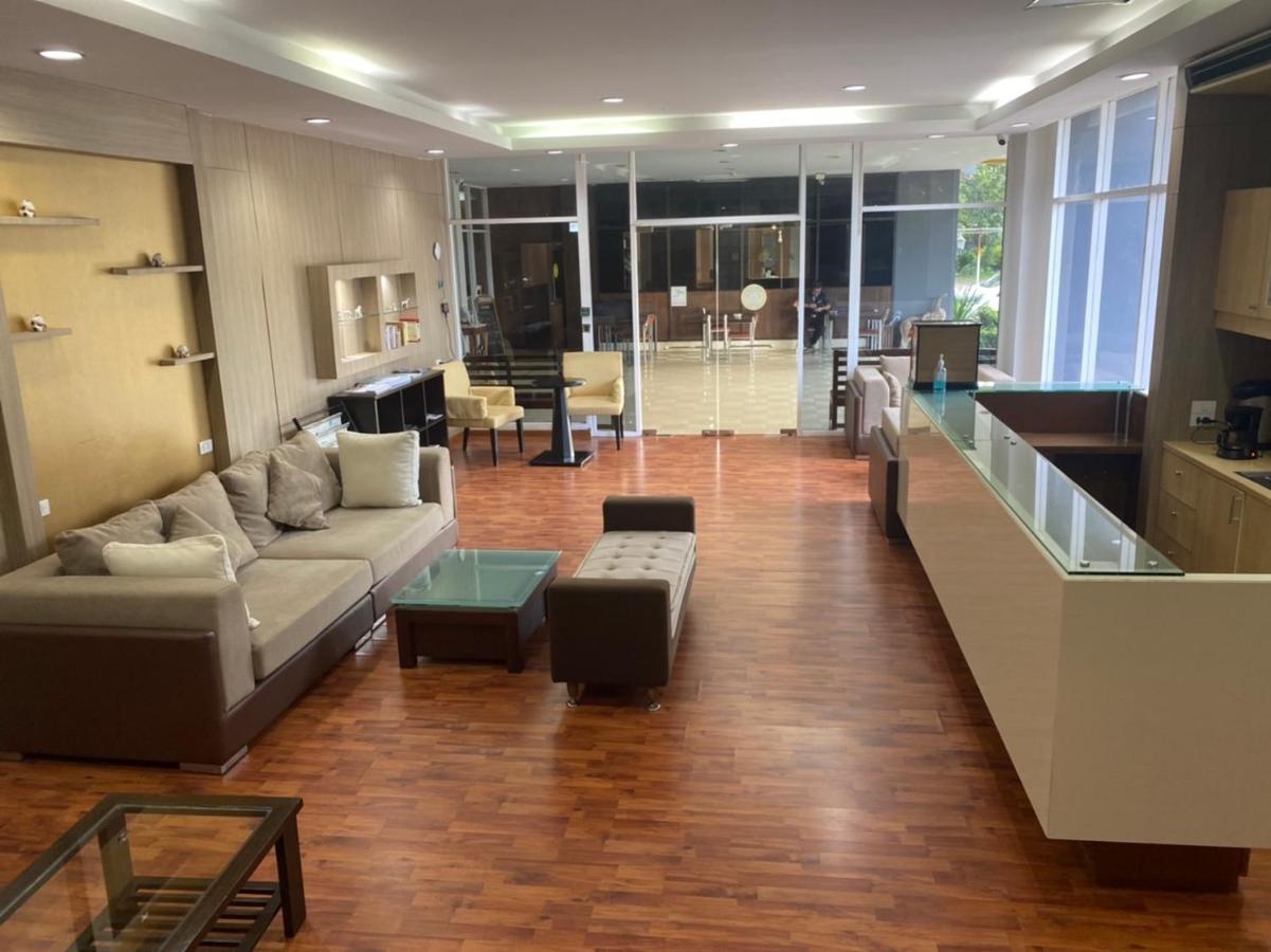 The Park 304 Executive Serviced Apartment Si Maha Phot Extérieur photo