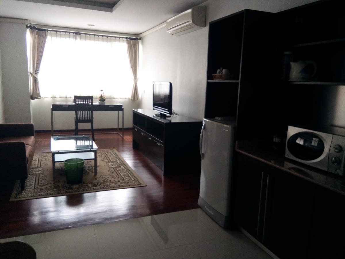 The Park 304 Executive Serviced Apartment Si Maha Phot Extérieur photo