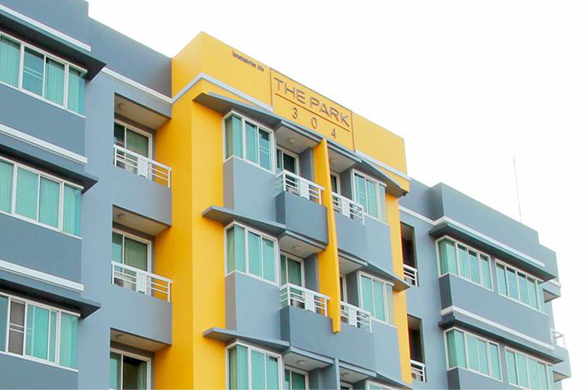 The Park 304 Executive Serviced Apartment Si Maha Phot Extérieur photo