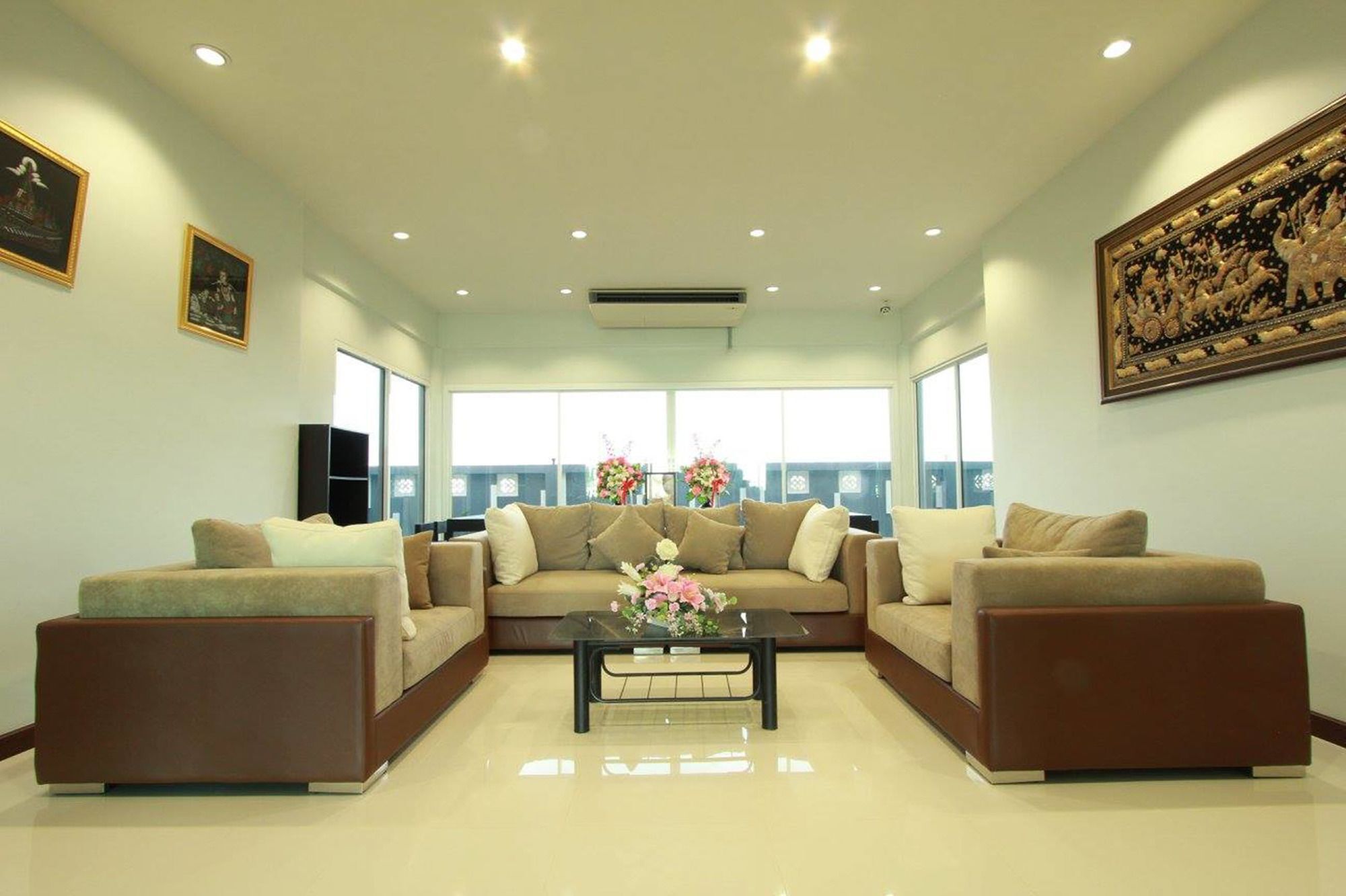 The Park 304 Executive Serviced Apartment Si Maha Phot Extérieur photo